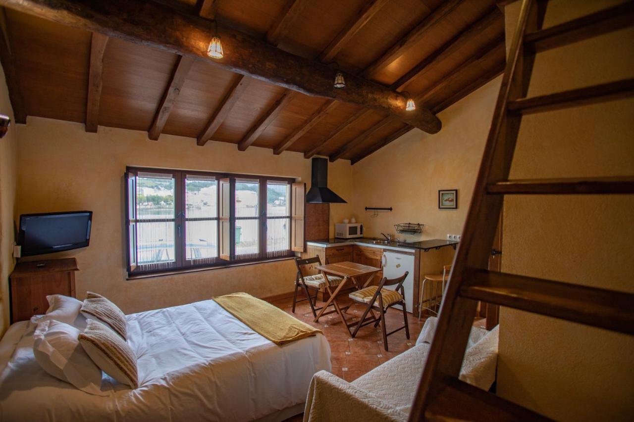 Affittacamere Casa Ria De Navia Esterno foto