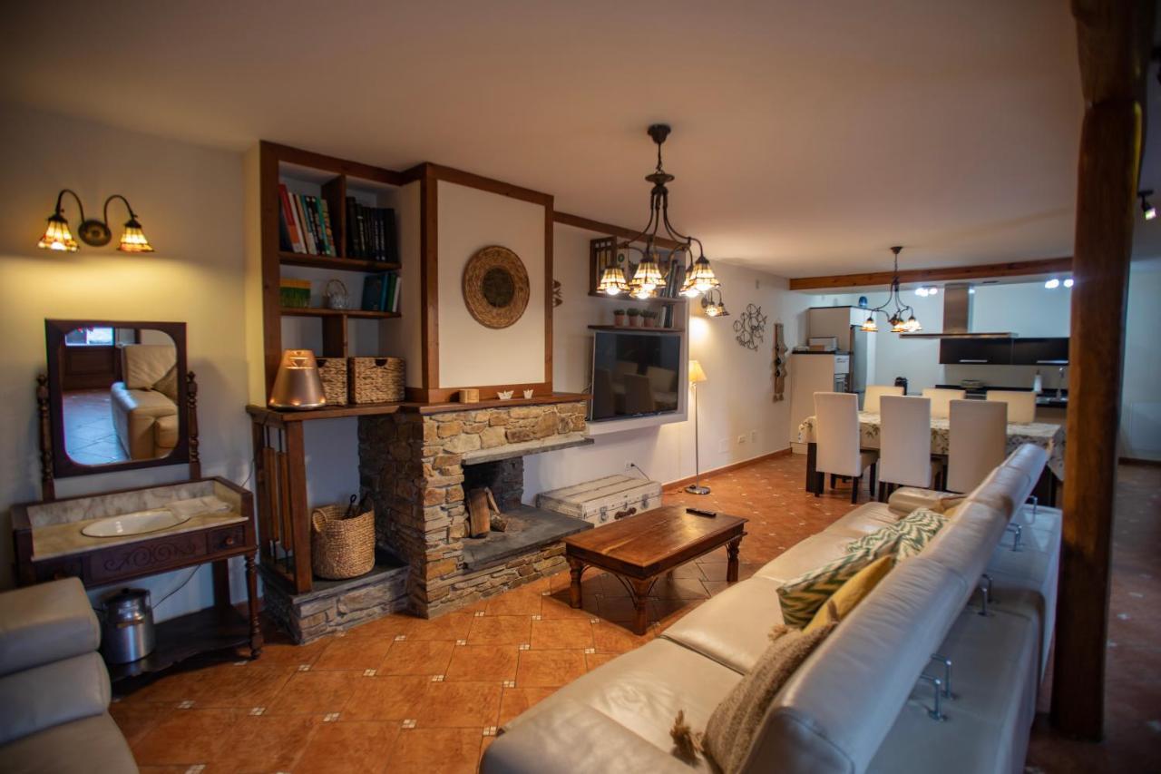 Affittacamere Casa Ria De Navia Esterno foto